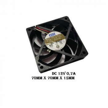 вентилятор 70x70x15mm AVC DE07015B2U, 12v 0,7a