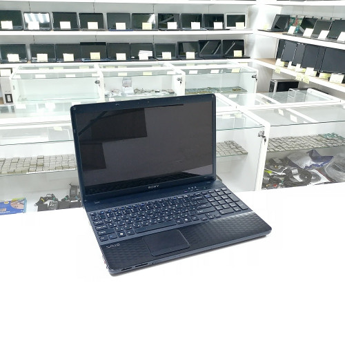 Ноутбук Sony VAIO VPC-EH2S1R/B 